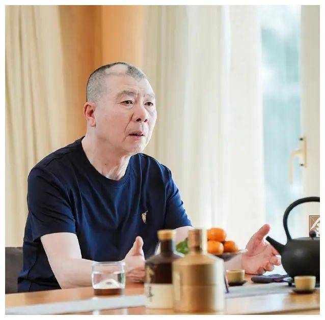 冯小刚回应传闻65岁的他没死没移民只是有些落寞了