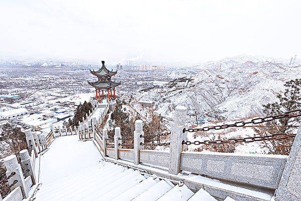 风雪夹边沟图片