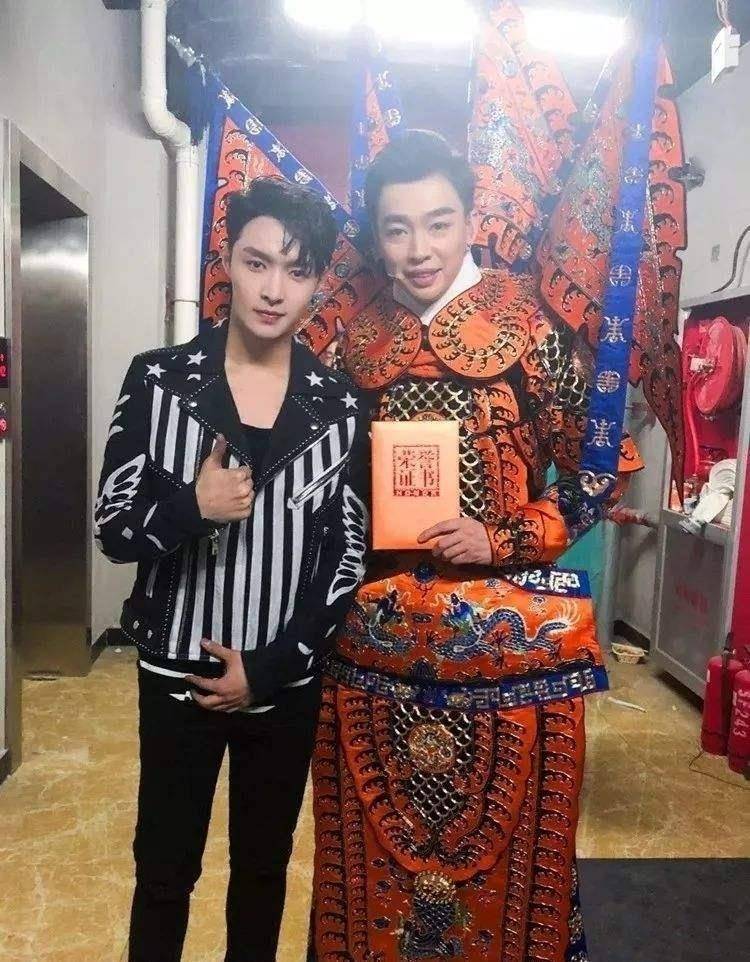 原创京剧演员谭正岩虽天赋不足但很努力尤其是这些年热衷活动事业