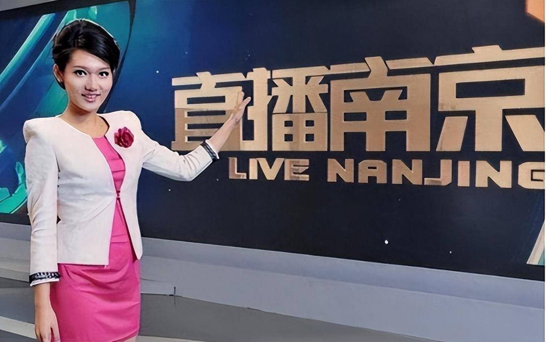 还被央视关注,被邀请到央视担任《为你而战》的节目主持人,并且还参加