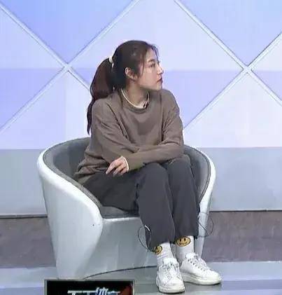 一个正直的人,一个敢说真话的人,一个充满一身正气的巾帼女杰龙培培