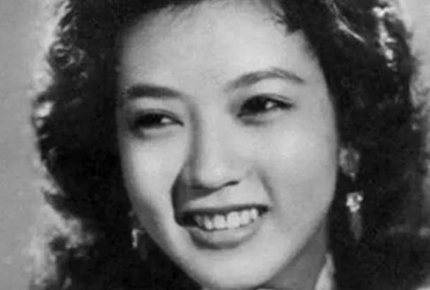 越南末代皇后:国王对她承诺一夫一妻,生5子后身材发胖遭抛弃_友兰_阮