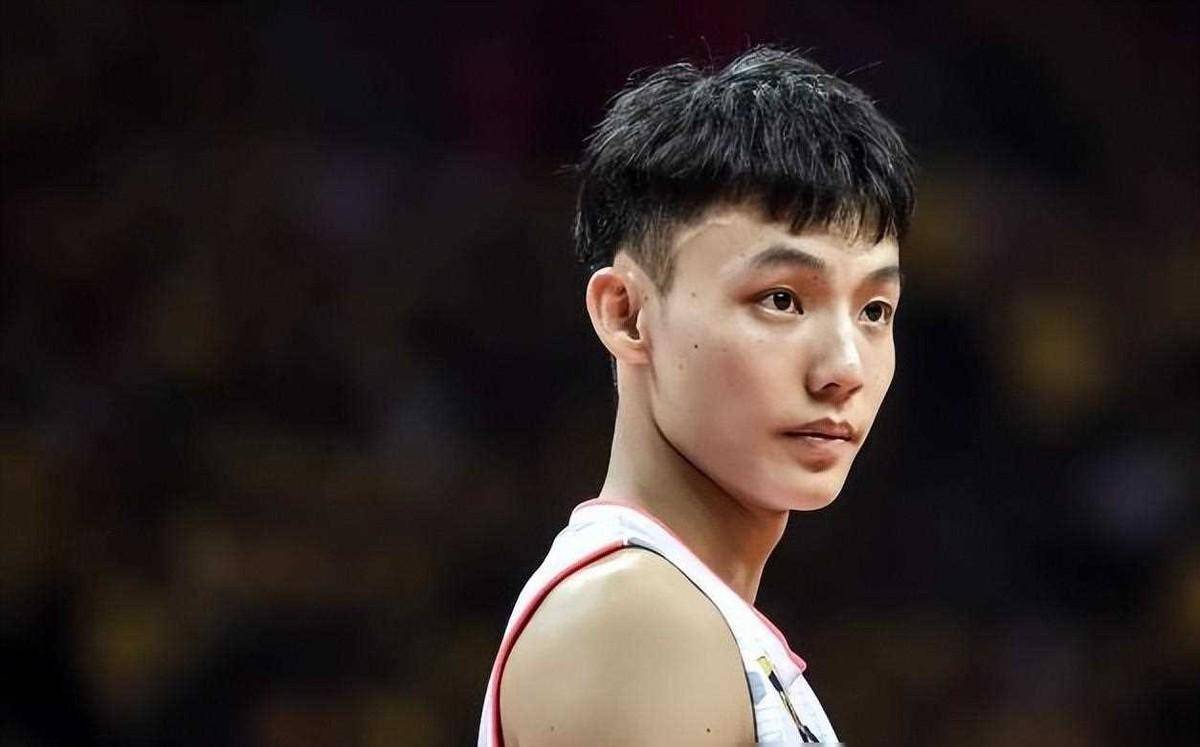 胡明轩24分广东男篮主场11994大胜辽宁本钢避免被对手四连杀