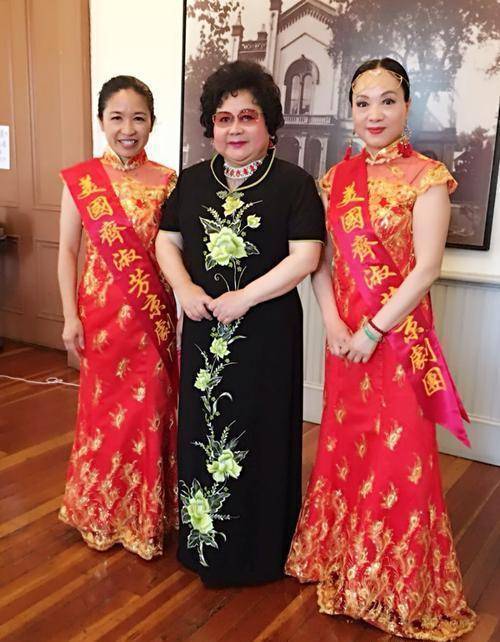 当然了近些年齐淑芳等人也是多次回国参加演出,其实我认为京剧演员在