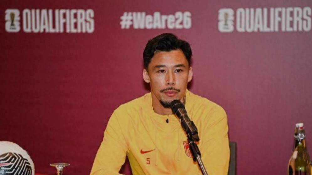 原创国足队长退队一天后丑闻传到国外外媒发文调侃对手伤口撒盐