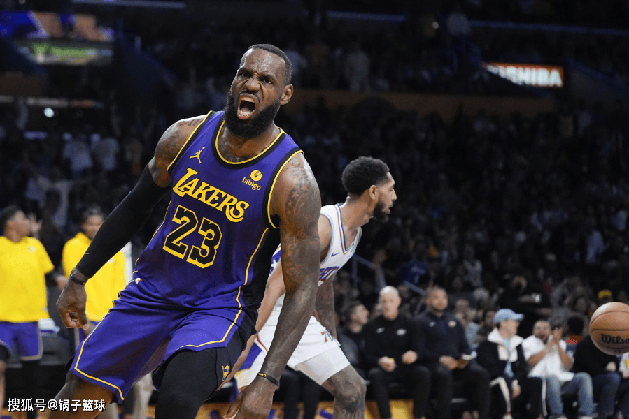原创湖人甩开勇士浓眉狂轰2319詹姆斯末节砍11分拉塞尔升队史第一