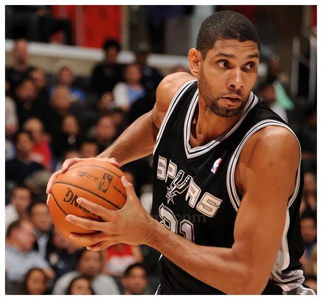 波什vs小斯,季后赛对阵邓肯,胜负对比,差距明显!_1_nba