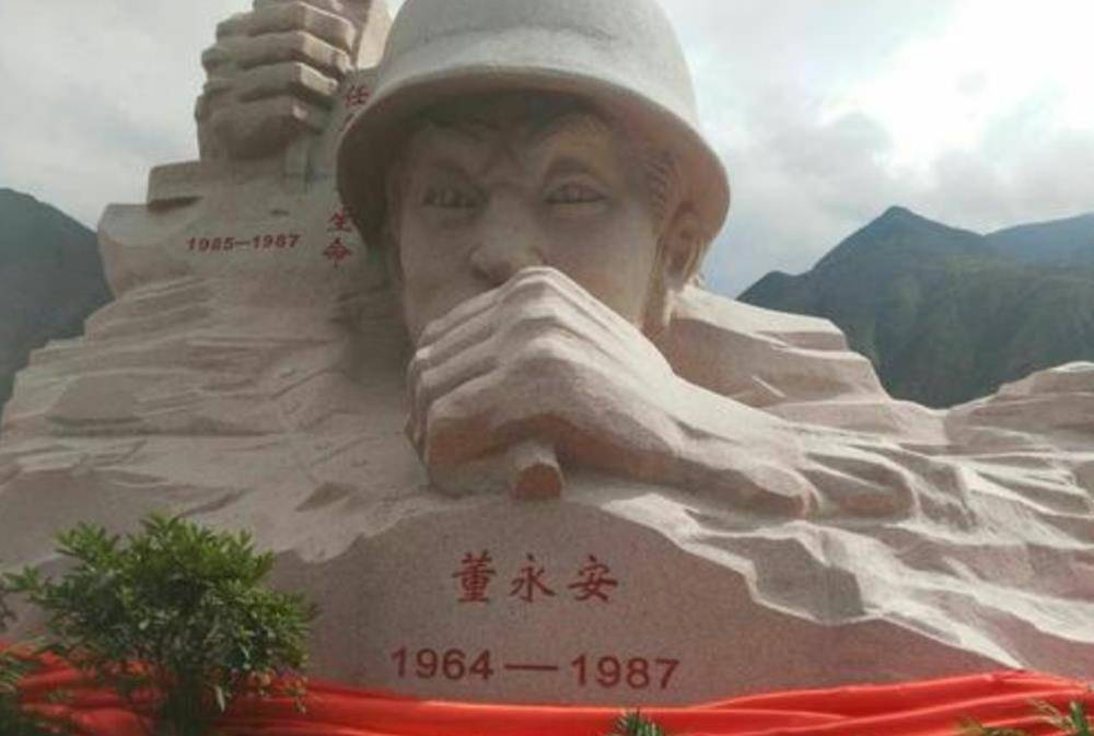 原创1987年老山战役88名突击队员牺牲21人一战士牺牲前喊了26声娘