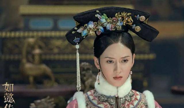 巴林·湄若的历史原型是乾隆后宫之中的颖贵妃,此人比乾隆皇帝小了20