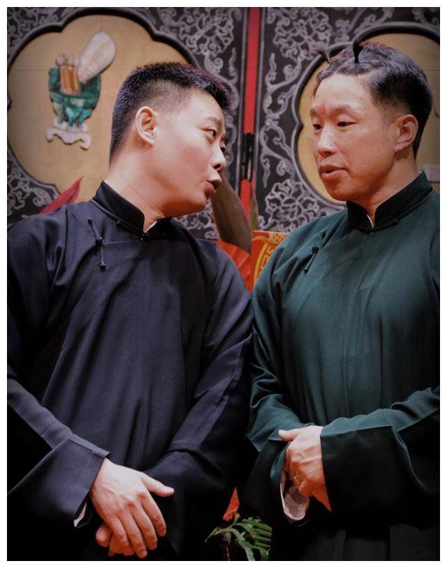 德云社栾云平迎40岁生日晒童年照片副总依旧如故
