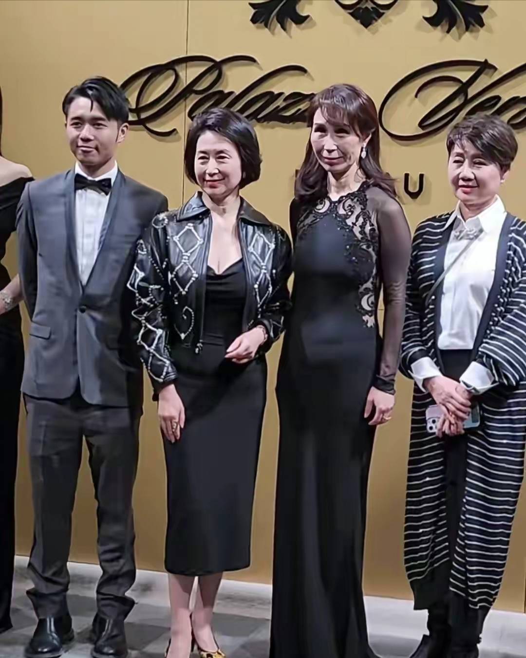 赌王家族罕合体何超凤稳居c位四太成陪衬何猷君当众秀恩爱