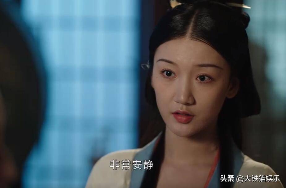 发际线黑乎乎一片发缝都没有鞠婧祎连假头套都搞特殊化吗