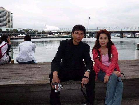 原创陆剑民一段感情一辈子撮合父母复婚后激动得热泪盈眶