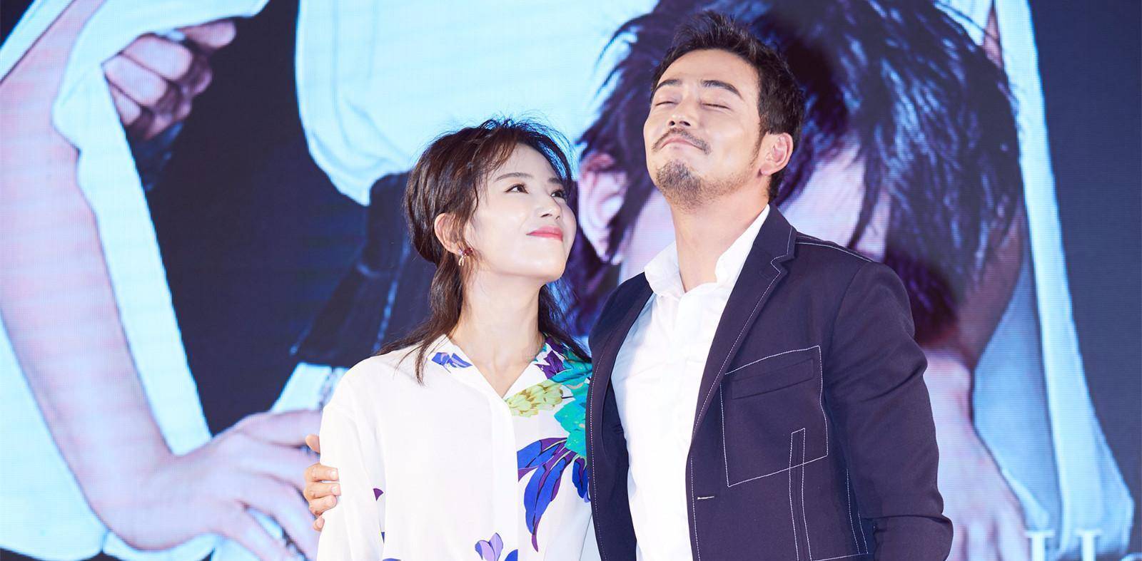 在电视剧《我们都要好好的》中,刘涛和杨烁饰演了一对夫妇.