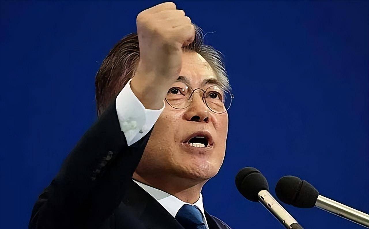 19年韩国光复节,对日强硬的文在寅放低姿态:民众被"扇"一耳光_日本_国