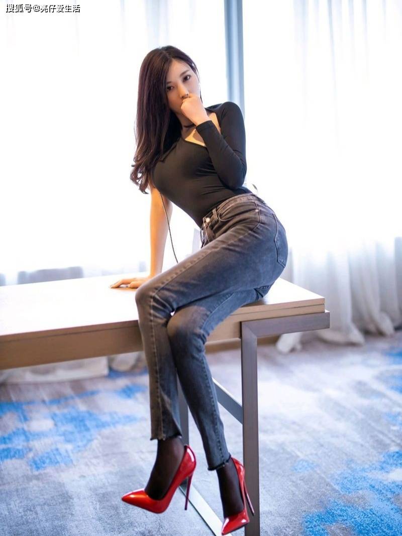 时尚女王:自信之美_生活_黑色_力量