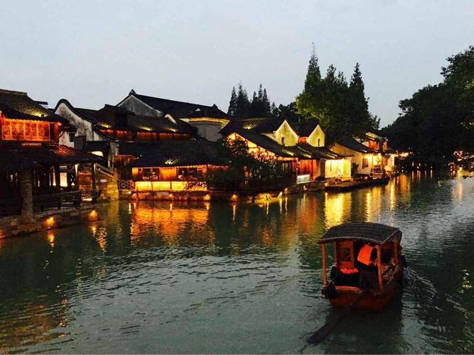 杭州旅游公司力荐杭州最好导游带您畅游十大必玩旅游景区