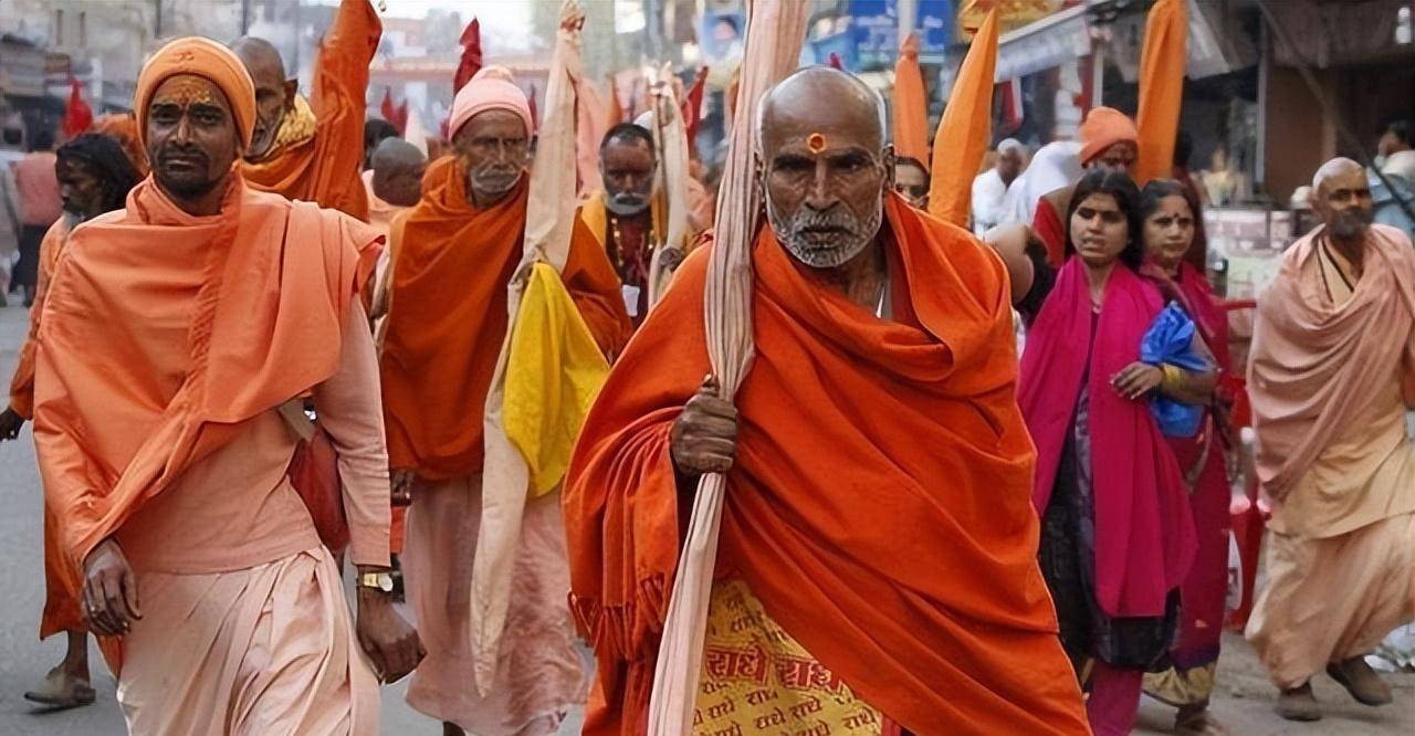 05年嫁到重庆的印度女孩帕拉维,5年后回印度,吃饭用起了筷子_中国_姑