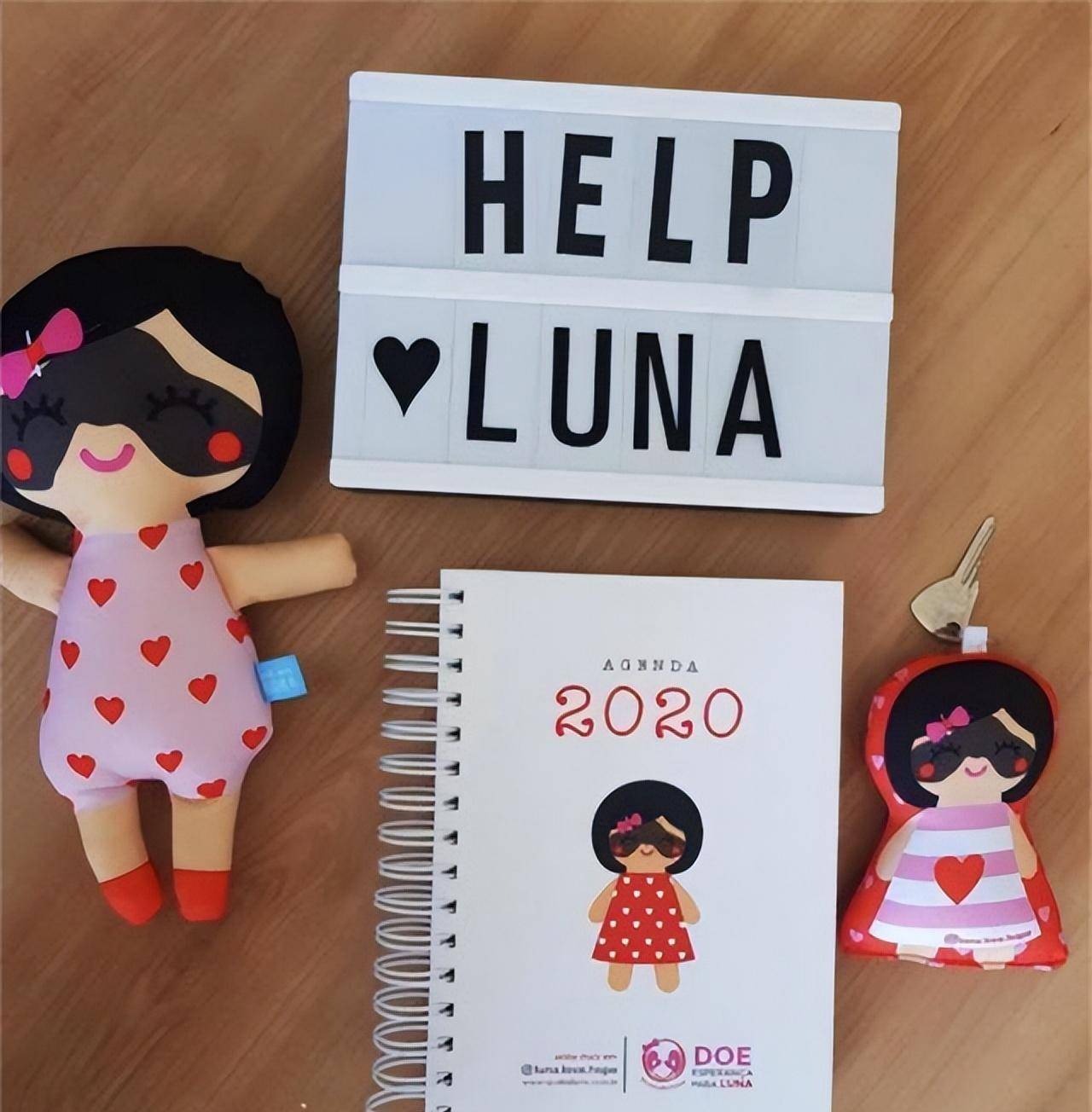 原创还记得天生胎记酷似蝙蝠侠的女婴吗6次整容后仍在治疗