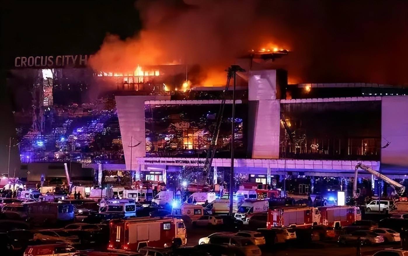 原创在莫斯科遭遇恐怖袭击后基辅响起防空警报并传出巨大爆炸声