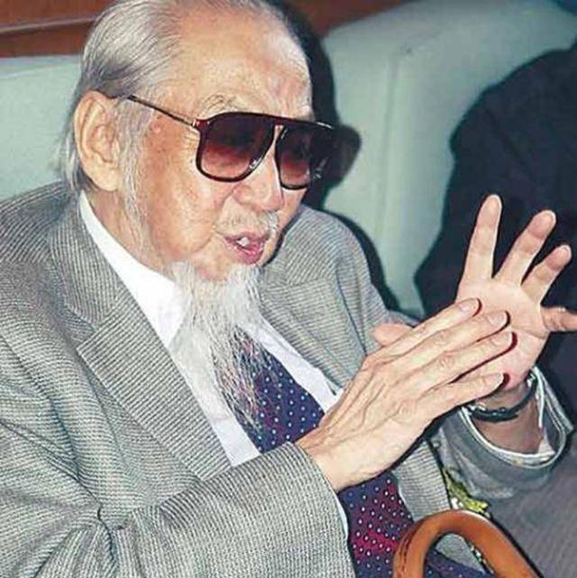 首先是和文怀沙相处并不融洽的吴祖光,文怀沙曾经揭发过吴祖光,吴祖光