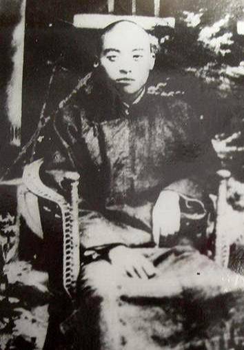 抗联英雄杨靖宇,面对母亲的不理解 答:娘,儿子做的都是正经事