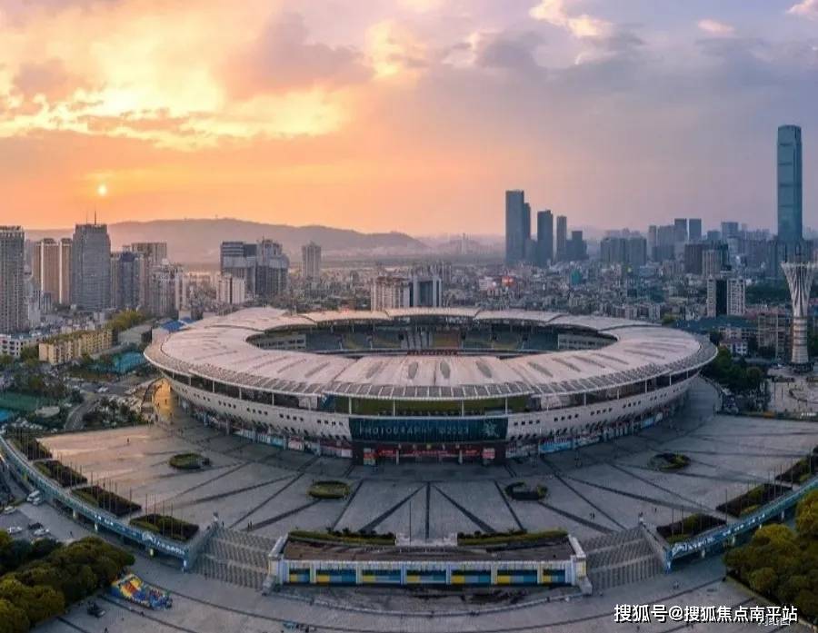 田汉大剧院(距项目约1公里),长沙戏剧中心(距项目约1.