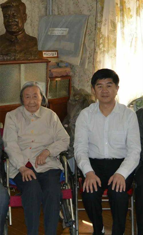 邓稼先妻子许鹿希苦等丈夫28年至今仍住60平米老房子