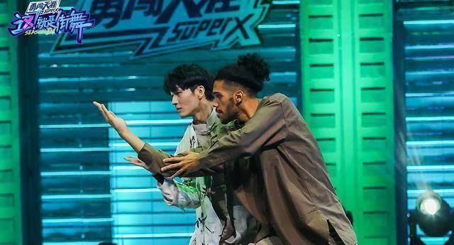 原创街舞4腾仔发文对这一季的不舍字句中满满都是无可奈何