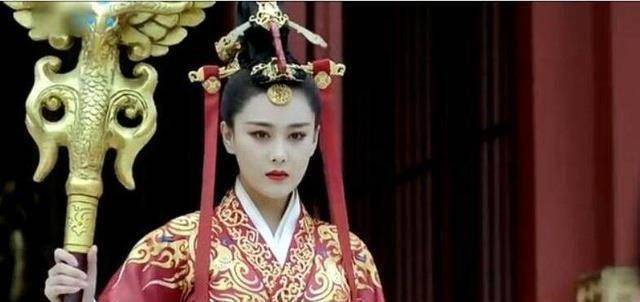 男主造型挺帅,女主是否演技在线一个细节就证明了_张馨予_马可_剧照