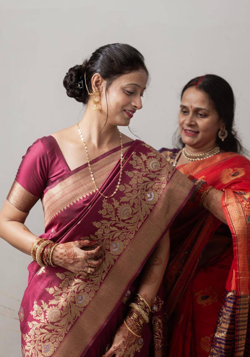 印度美女来中国旅游见到朋友时直呼我可太羡慕你了