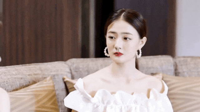 徐璐新恋情疑似曝光男方是香港演员吴崇轩