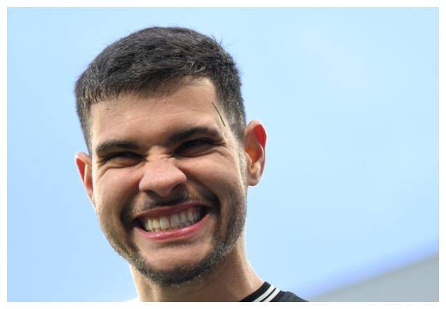 原创尘尘落定英超1亿巨星加盟皇马接班克罗斯欧冠史写新篇章