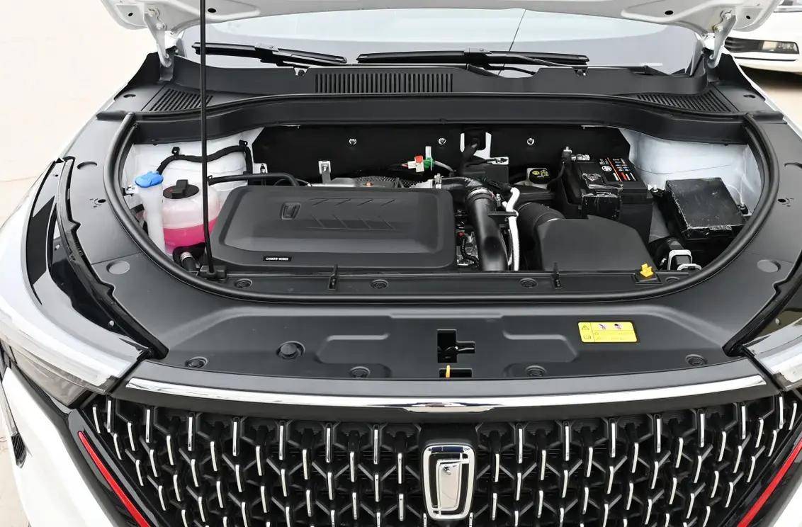 m/1500-4350rpm,与之匹配的是7速湿式双离合变速箱.