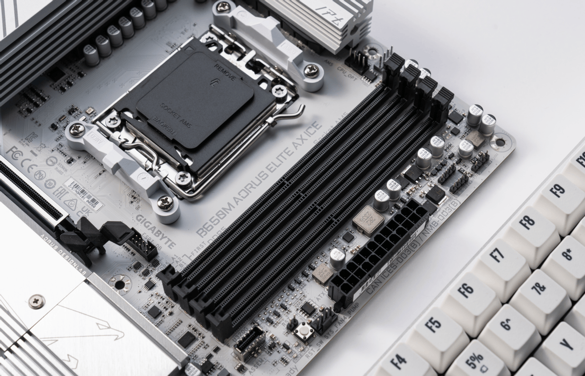 颜武双绝技嘉b650m冰雕主板上机实测