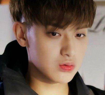 原创谈判官花絮怼宠cp选购搬家礼物黄子韬因话太多惨遭嫌弃