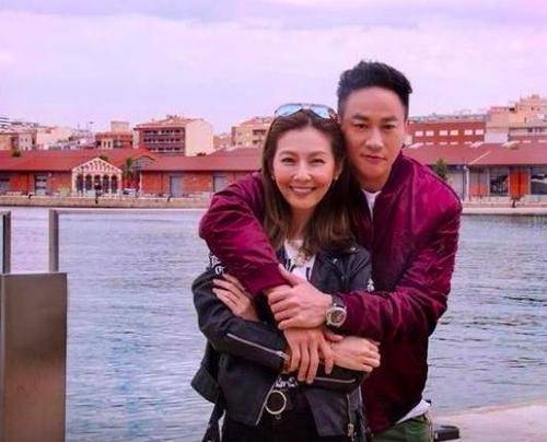 何润东老婆太迷人!网友:怪不得不舍得拿出来_妻子_感情_恋情