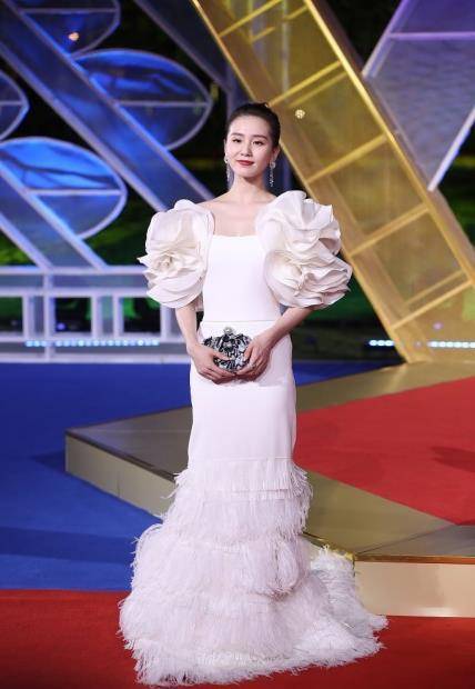 原创刘诗诗虽然已经是当妈的人却一点妈感都没有看着还像个小姑娘