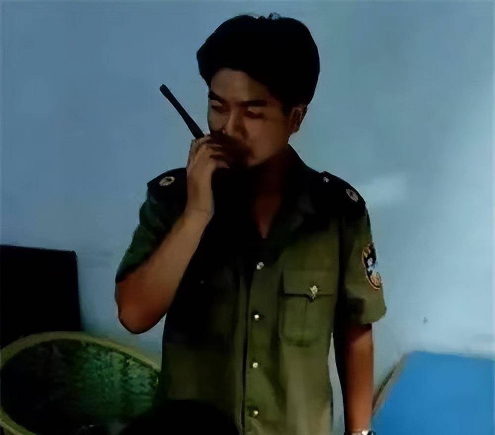 原创1988年秦家明案养父侵犯女友两年男友手持冲锋枪将其全家灭门