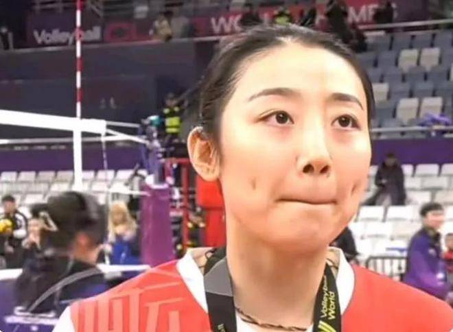 原创无缘中国女排29岁姚笛官宣退役安置工作曝光朱婷送来祝福