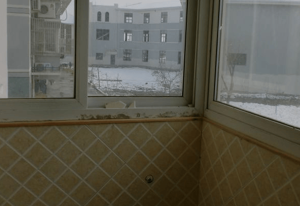 阳台墙砖到底到底有没有必要贴过来人的忠告是这样