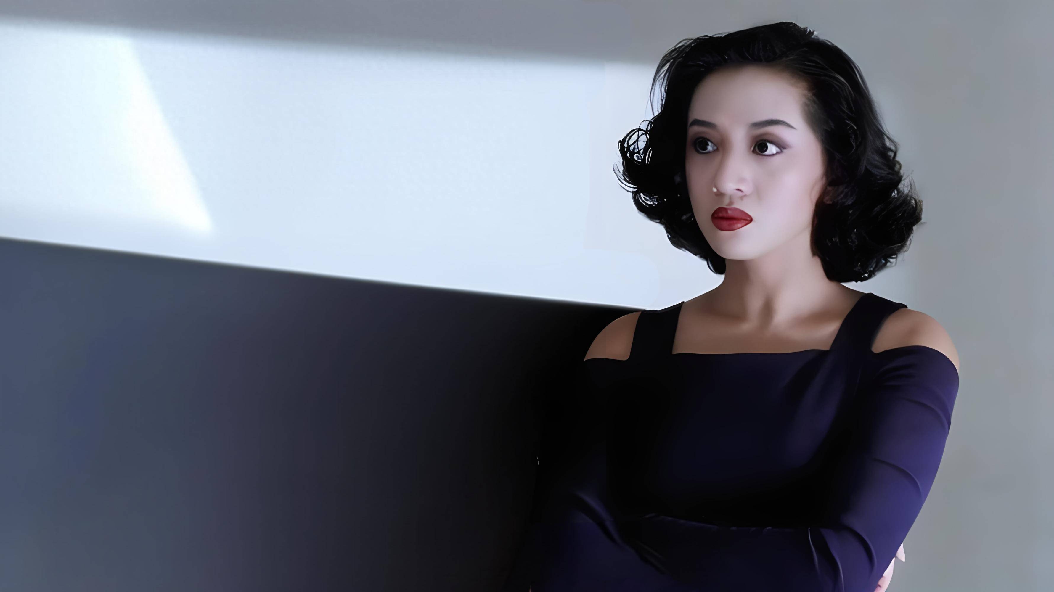 被称为"香港女儿",伤后衣物被母亲拍卖,揭开与赵文卓爱恨情仇