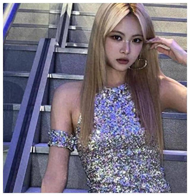 韩国17岁女星挑战同龄人,引来网友关注,言论遭质疑_李智雅_公众_未来