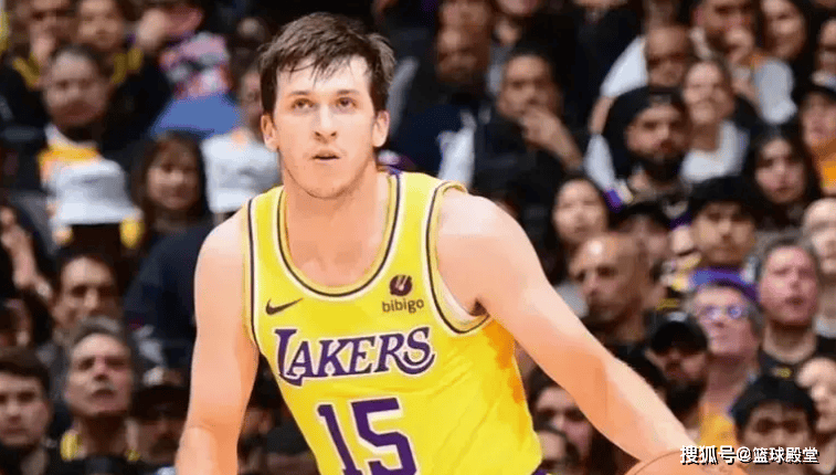 湖人胜步行者!丁威迪 浓眉62分无解,老詹低开高走,2配角稳健_防守_比