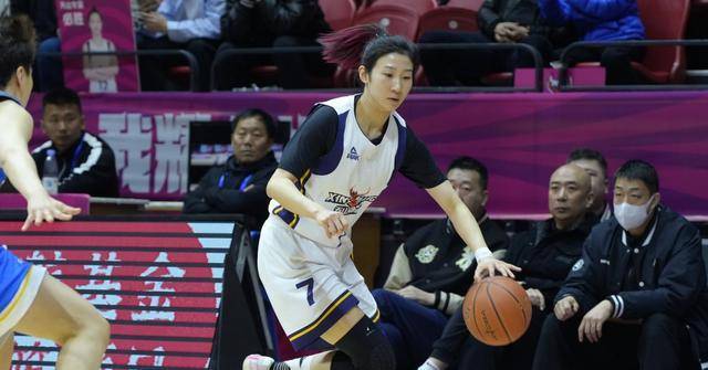 山东女篮逆转新疆晋级八强总比分21惊险取胜