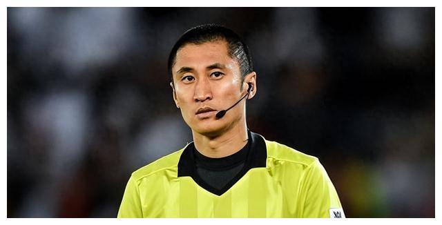 中国裁判马宁,担任亚洲杯决赛主裁,责任重大,之路漫漫.