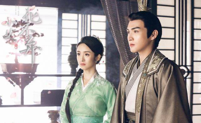 原创《小女花不弃》莫若菲终于穿上了女装,可造型没体现出邢恩的气质