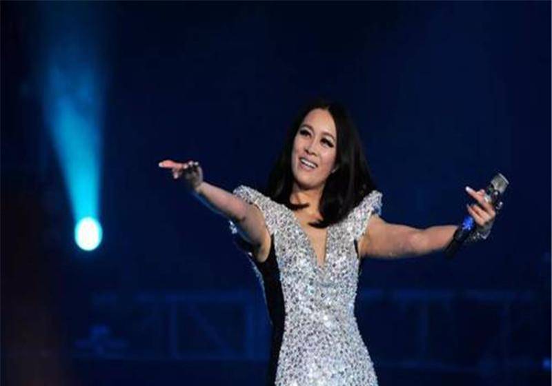 原创那英怼哭小林青霞共同参加综艺节目两人关系尴尬无比