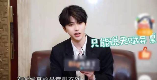 原创蔡徐坤自己也用秒钻被窝的表情包自称真的没练过只能说天赋异禀