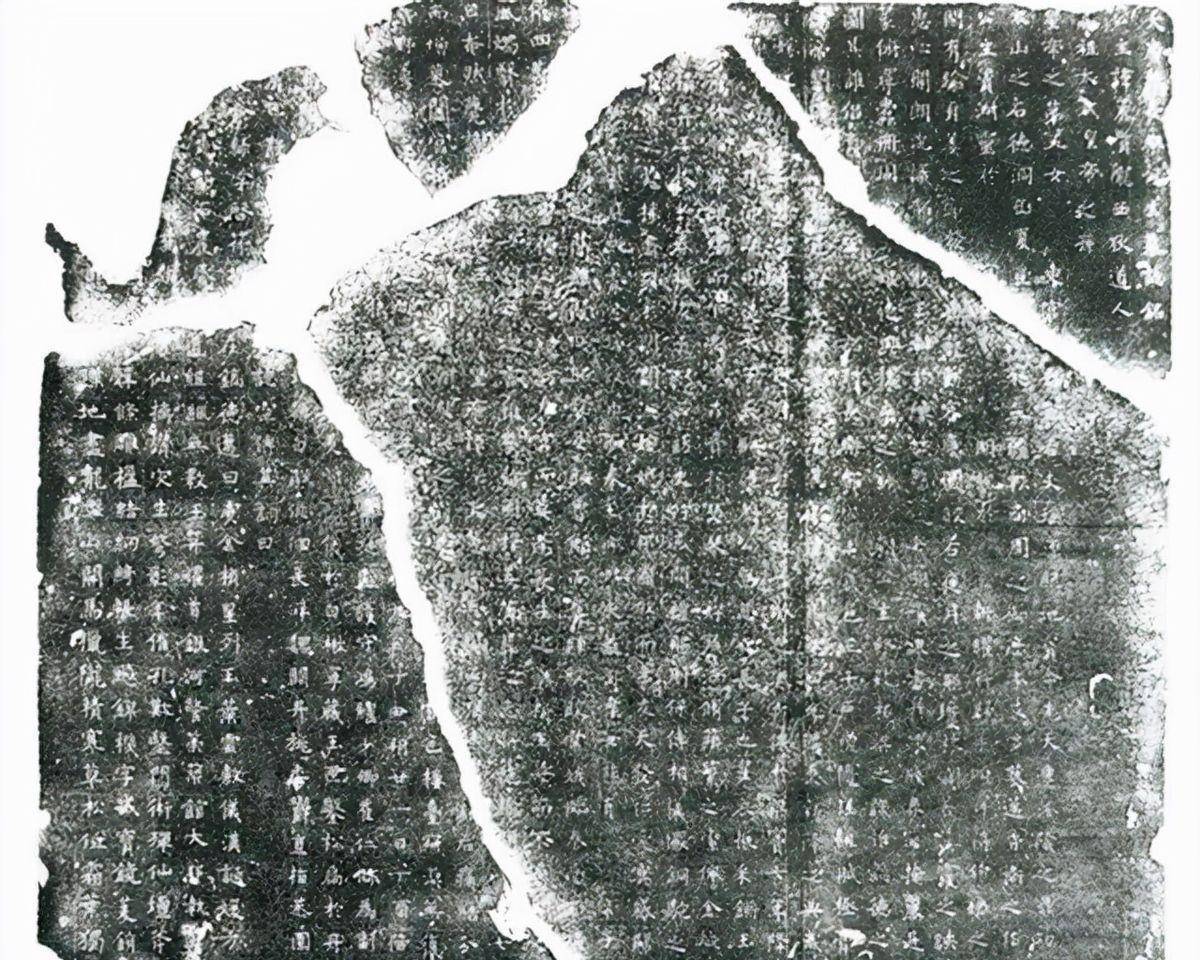 通过对古墓的清理挖掘,考古人员挖出《大唐长乐公主墓志》,这才确定墓